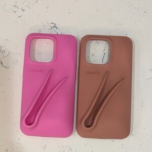 Rhode iPhone 14 Pro Cases

Small pen mark on top right corner of tan case.